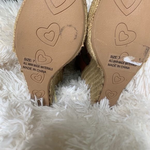 Wedges - Picture 4 of 4